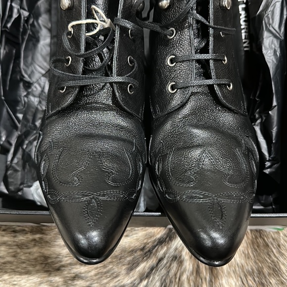 Boot season!!! NWT Saint Laurent western lace up ankle boots - Picture 5 of 5